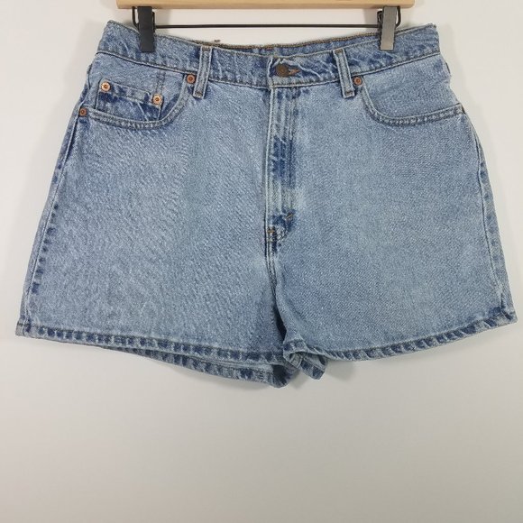 Levi's Pants - Levi's Vintage 561 Loose Fit Jean Shots Size 14